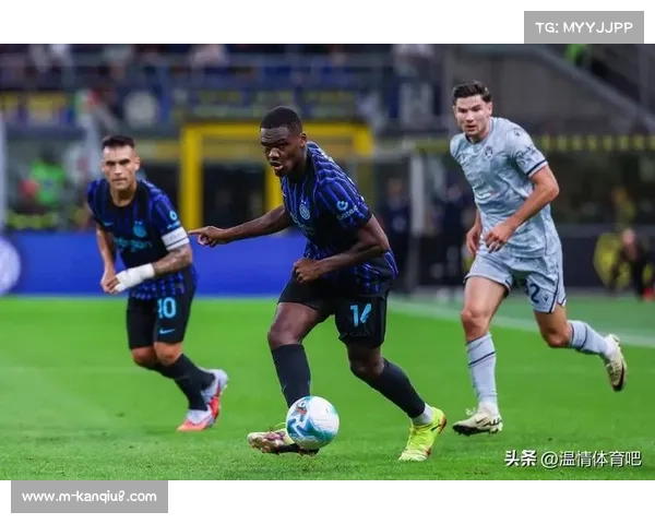 意甲联赛那不勒斯主场1-0力克萨索洛，洛博特卡第6分钟补射破门